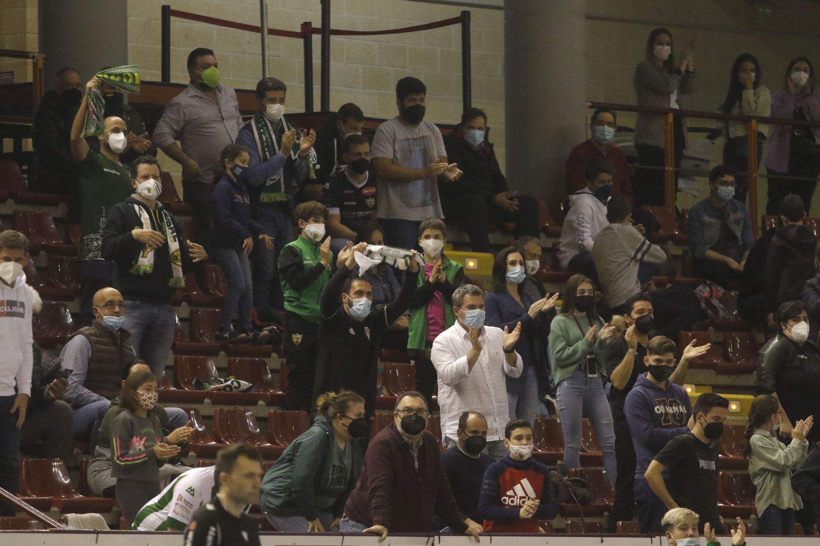 Fotografías: La victoria del Córdoba Futsal sobre el Peñíscola