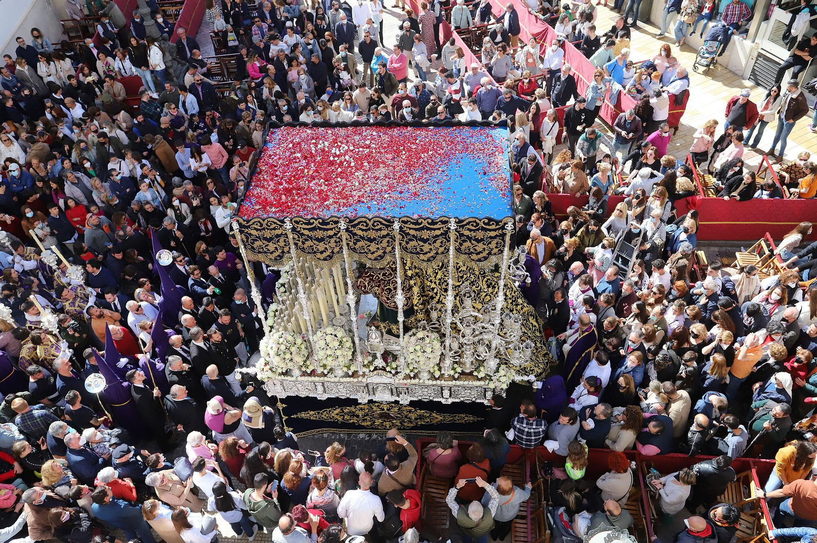 Imágenes del Nazareno en la madrugá de Huelva