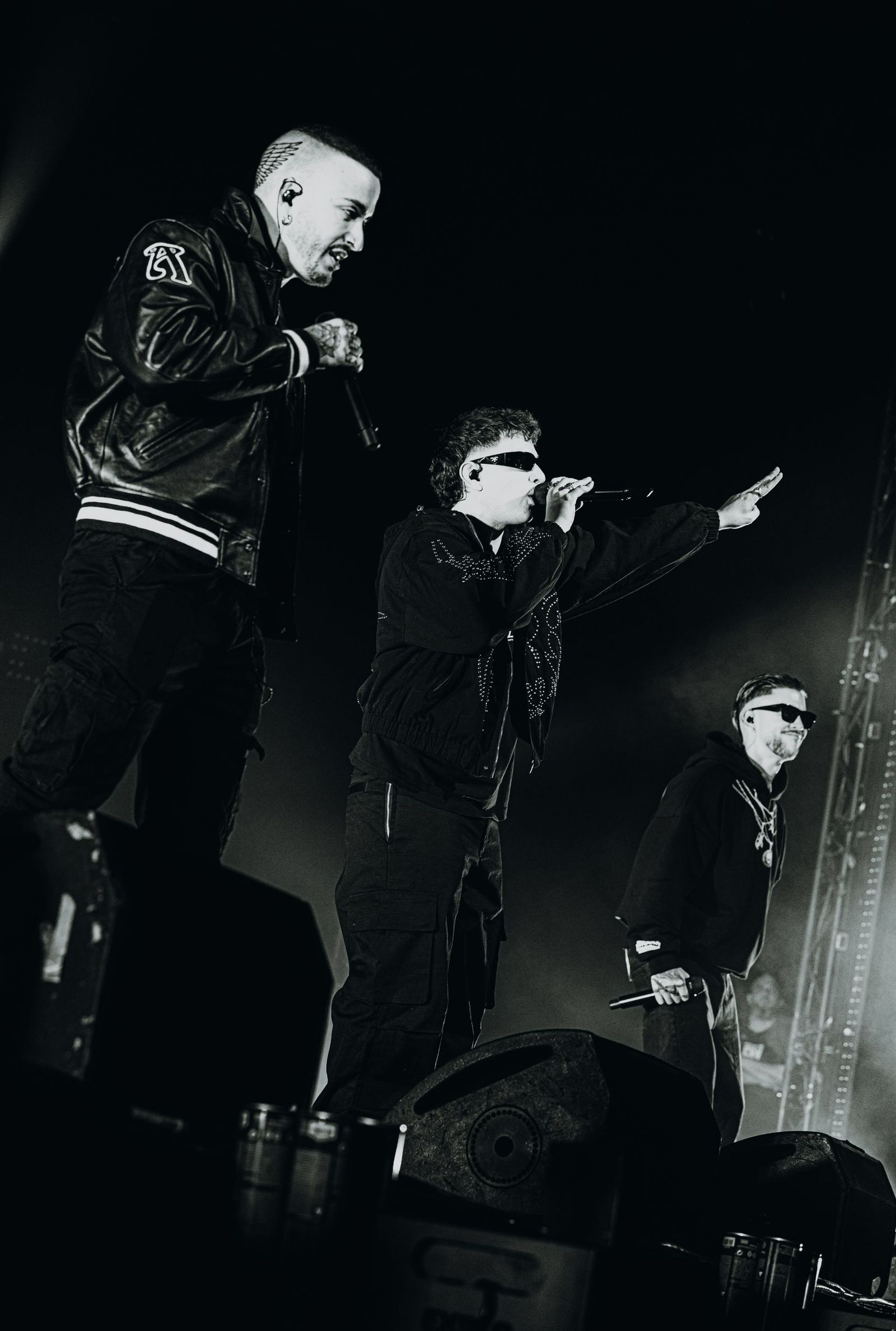 Waor, Recycled J y Natos en un momento del espectáculo.