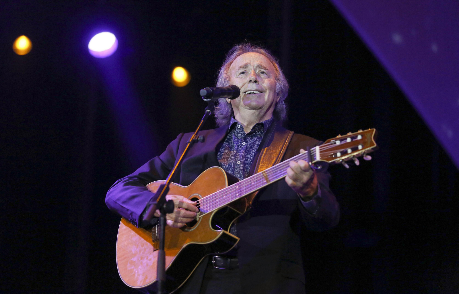 Joan Manuel Serrat, ayer, en su concierto en el Auditorio Municipal.