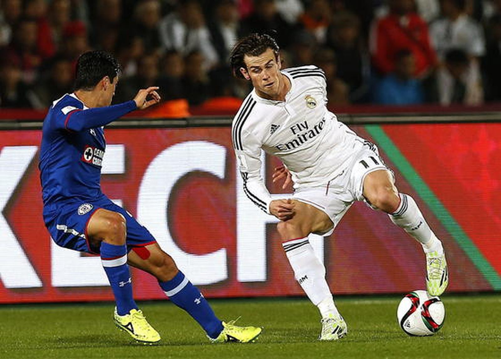 El Real Madrid se gusta para llegar a la final (0-4)
