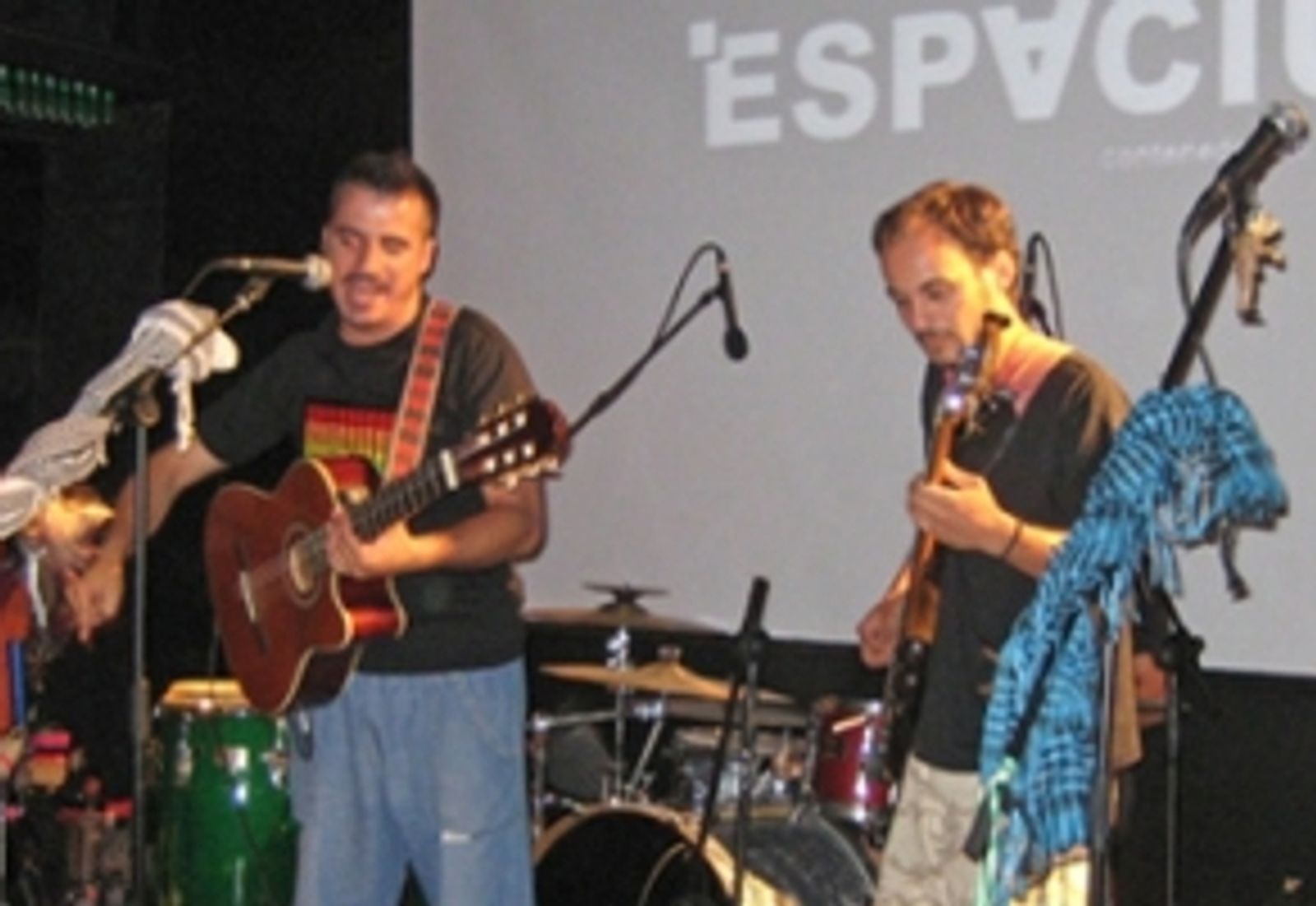 Jarrillo Lata presenta su nuevo disco en el Forum de Fnac Marbella