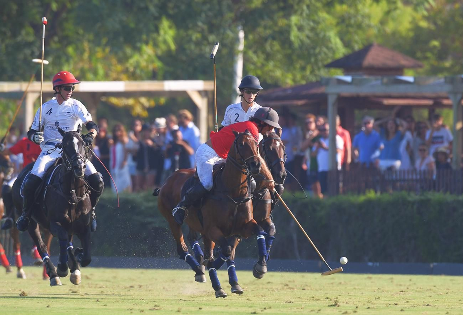 Un momento del Jolly Roger-Royal Salute, ayer en San Roque.