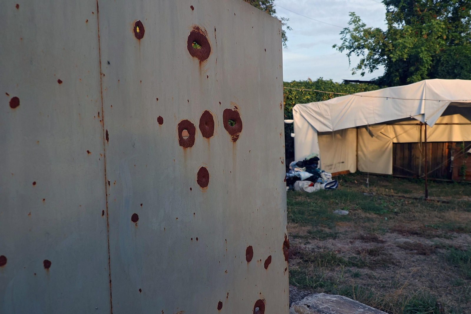 Impactos de una bomba de racimo en la región de Jarkov.