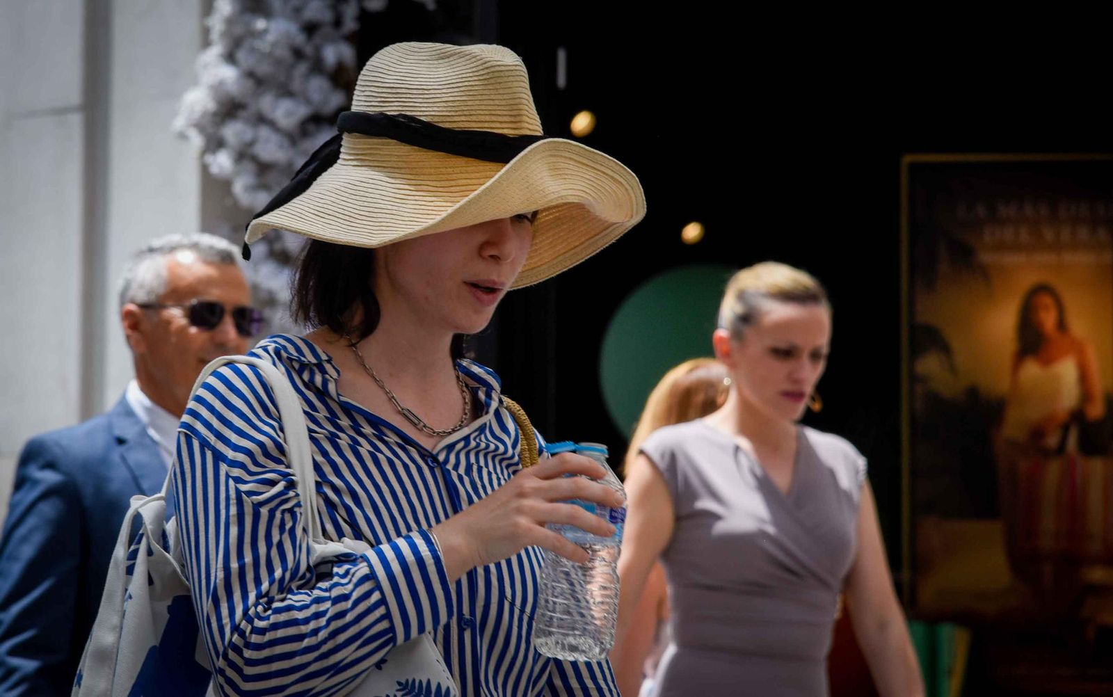 La moda de los sombreros ha regresado a Sevilla