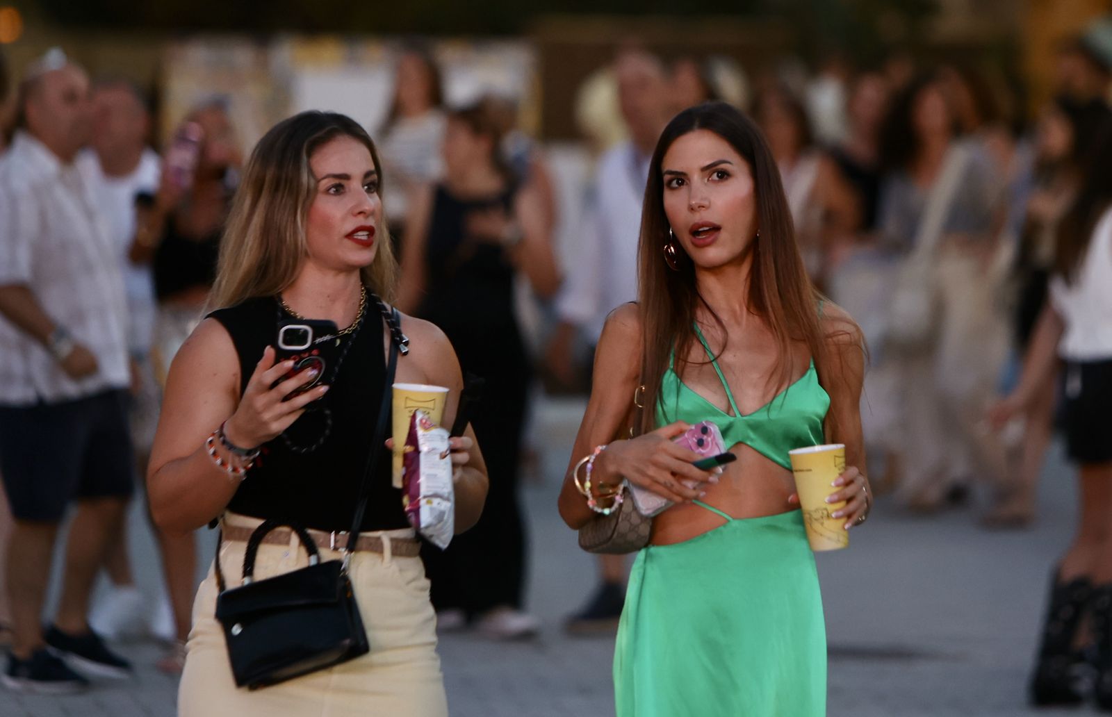 Búscate en el concierto de Maluma