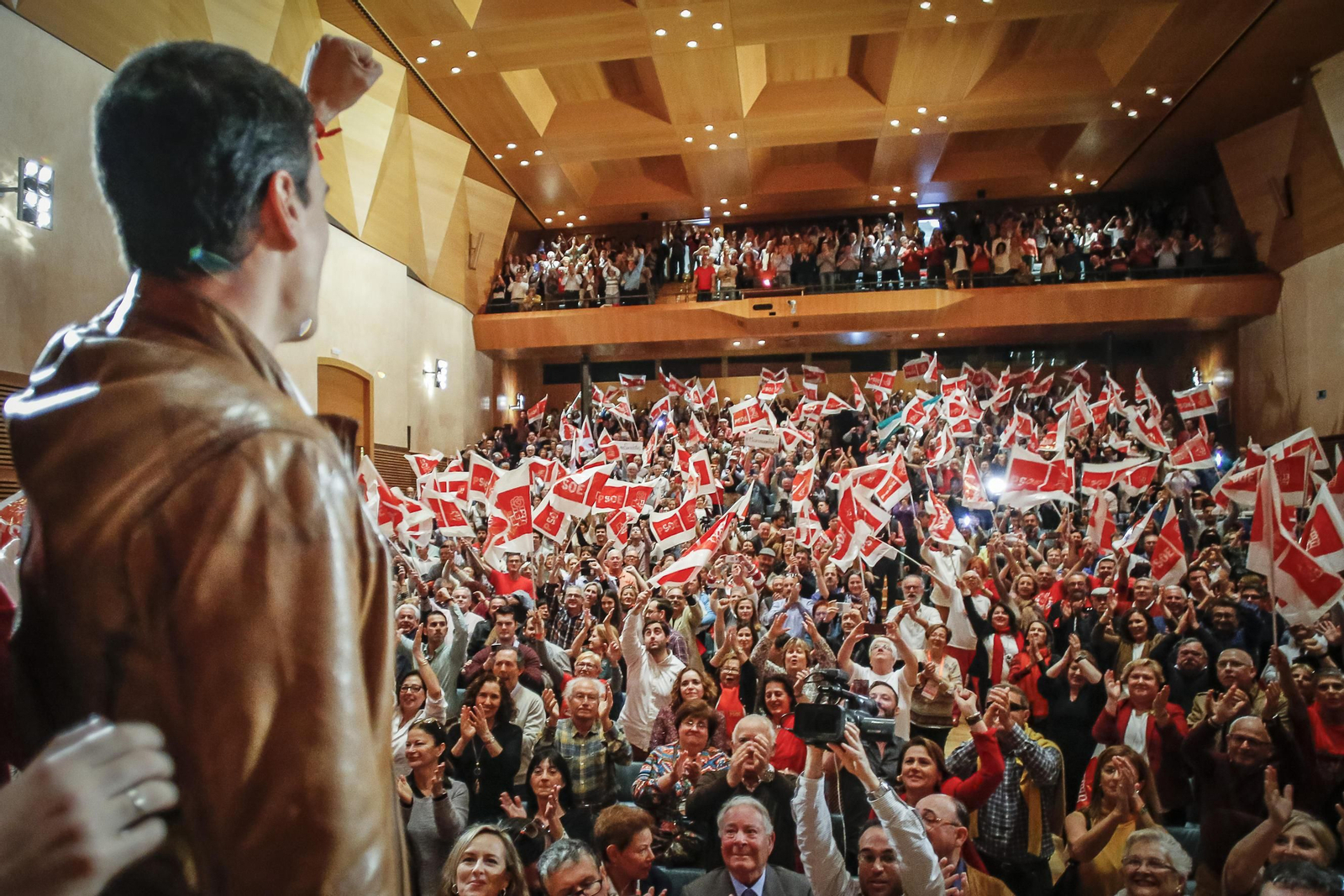 El mitin de Pedro Sánchez en Cádiz, en imágenes