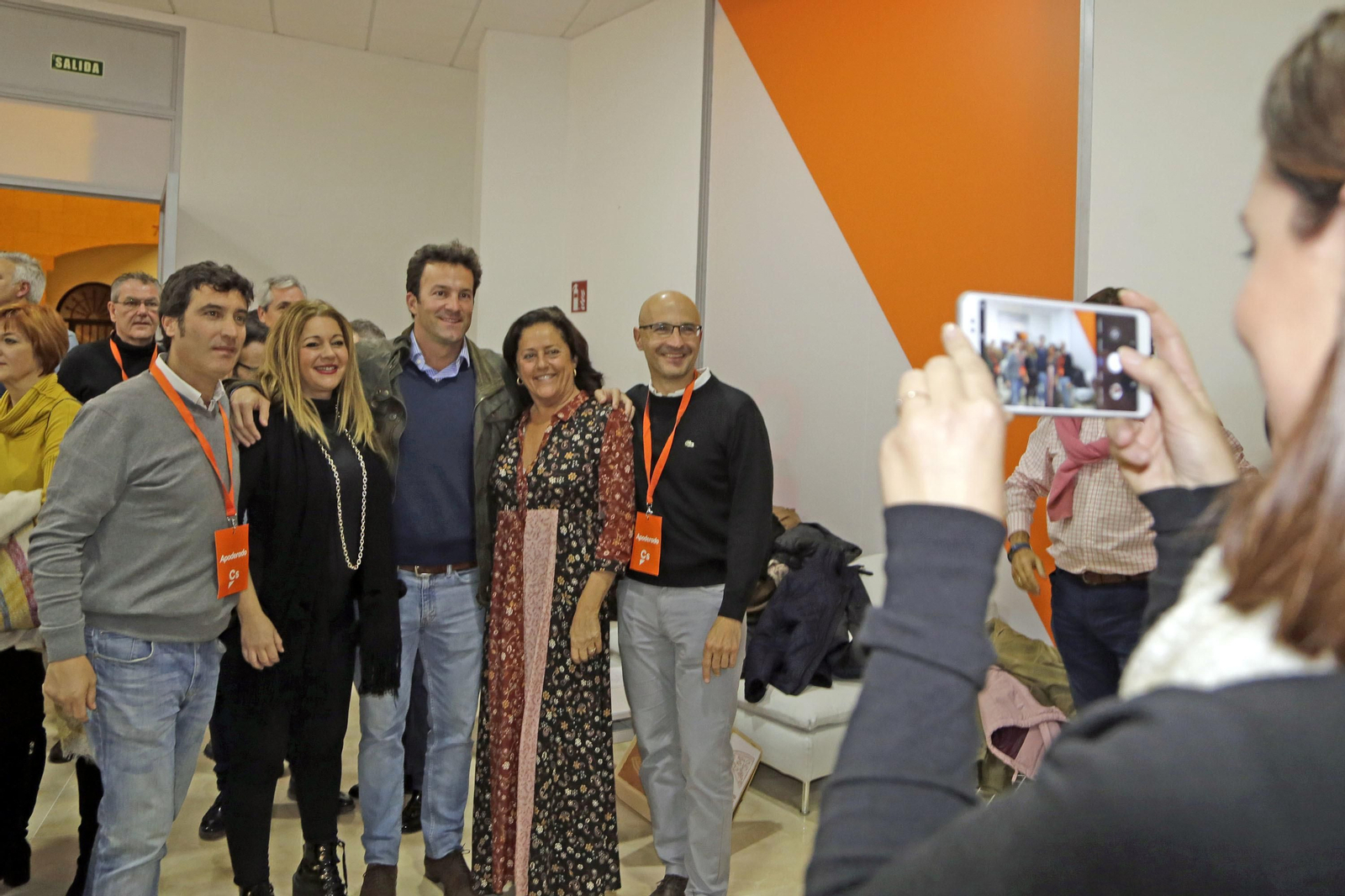 Inmensa alegría en la sede de Ciudadanos en Jerez, donde se encontraba el candidato por Cádiz, Sergio Romero.