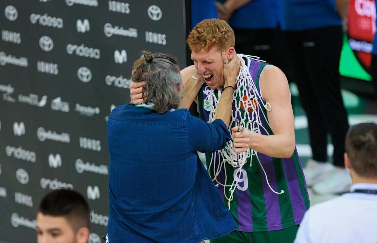 El Unicaja, campeón de Copa: Todas las imágenes del partido, la fiesta y la llegada a Málaga