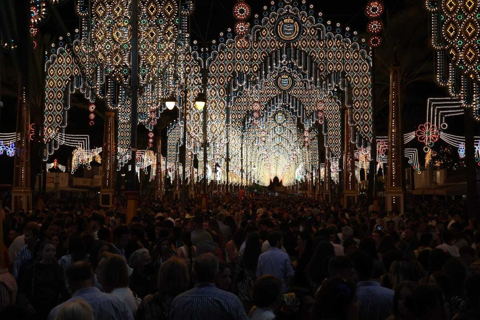 Las imágenes del encendido del alumbrado de la Feria de Jerez
