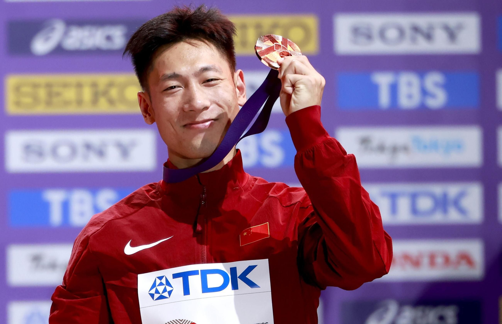 Las fotos del prometedor triunfo de Attaoui y del resto de la jornada del Mundial de Atletismo