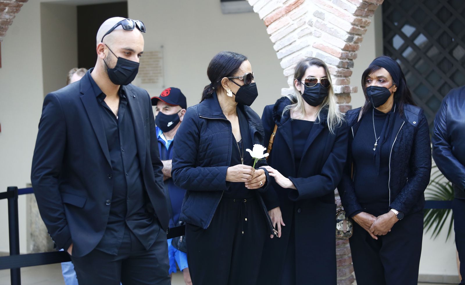 La despedida de Marbella a Manolo Santana, en imágenes