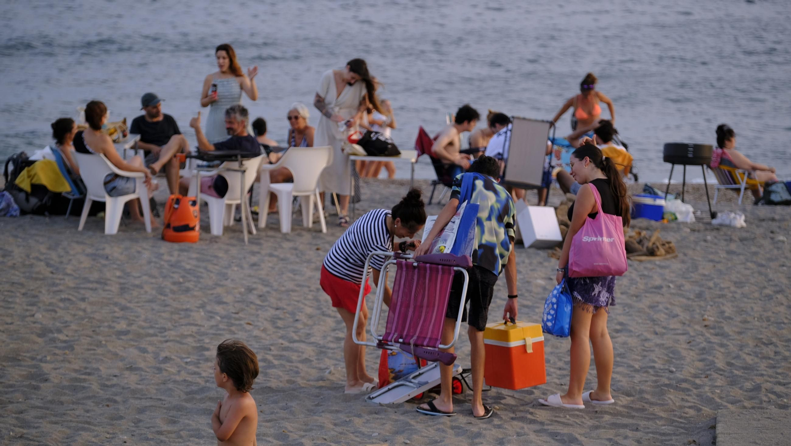 La Noche de San Juan en Almería, en imágenes