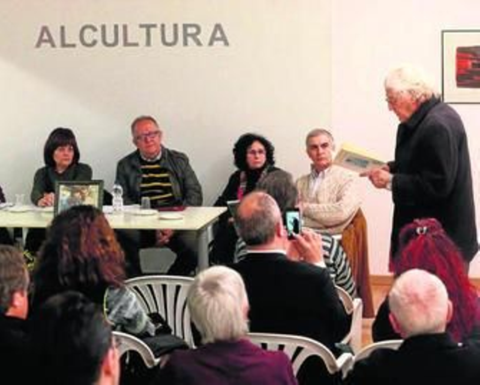 Manuel Fernández Mota, durante su participación en el homenaje a Faílde.