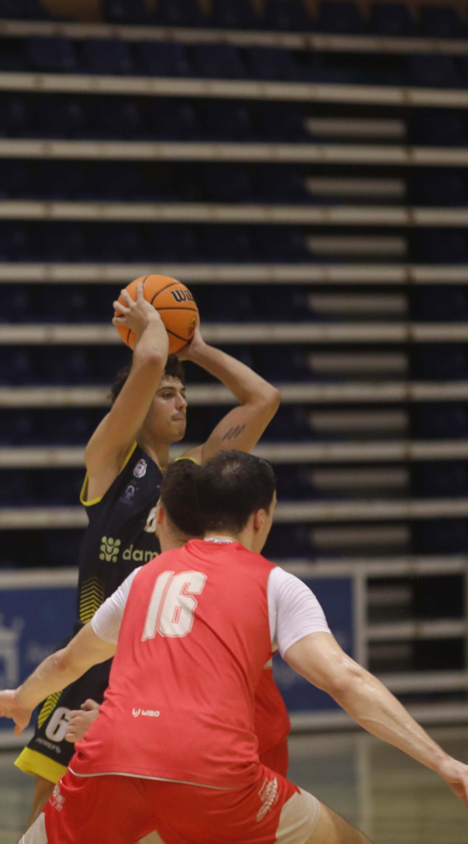 Las fotos del Udea Algeciras - Caja 87 Sevilla de la Copa Diputación