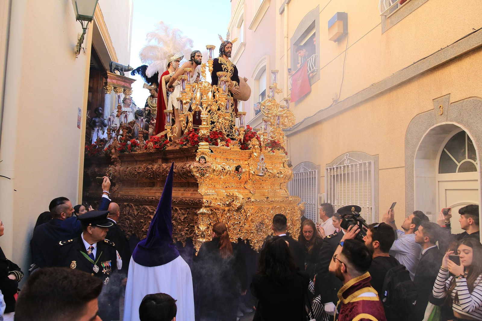 La procesión de la Macarena, en imágenes