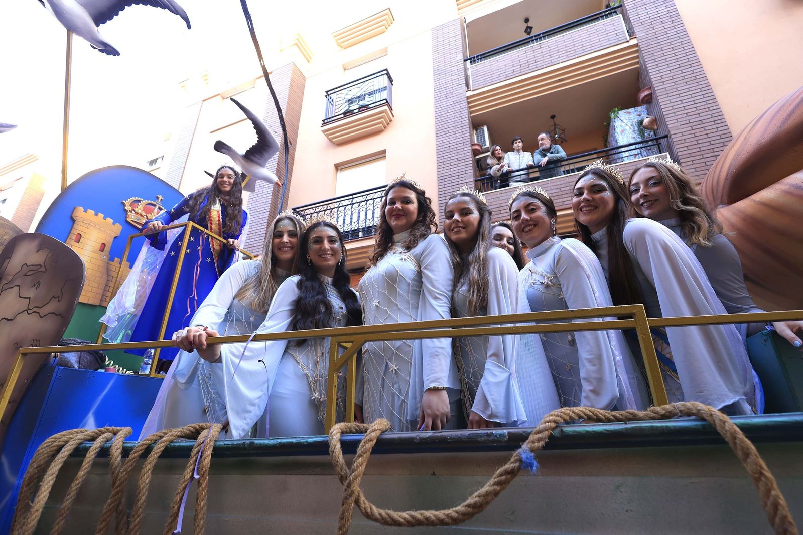 Búscate en las fotos de la cabalgata del Carnaval de La Línea 2026