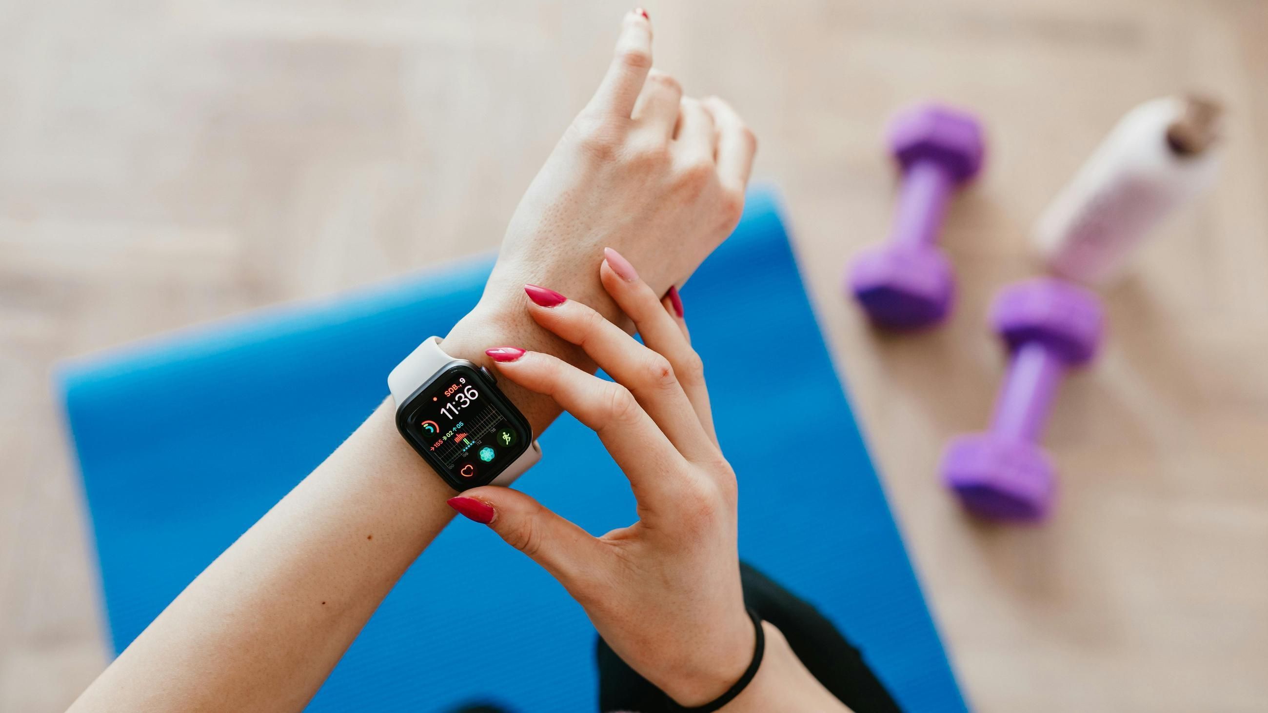 Estos son los smartwatches que combinan tecnología y estilo que no pueden faltar en tu muñeca