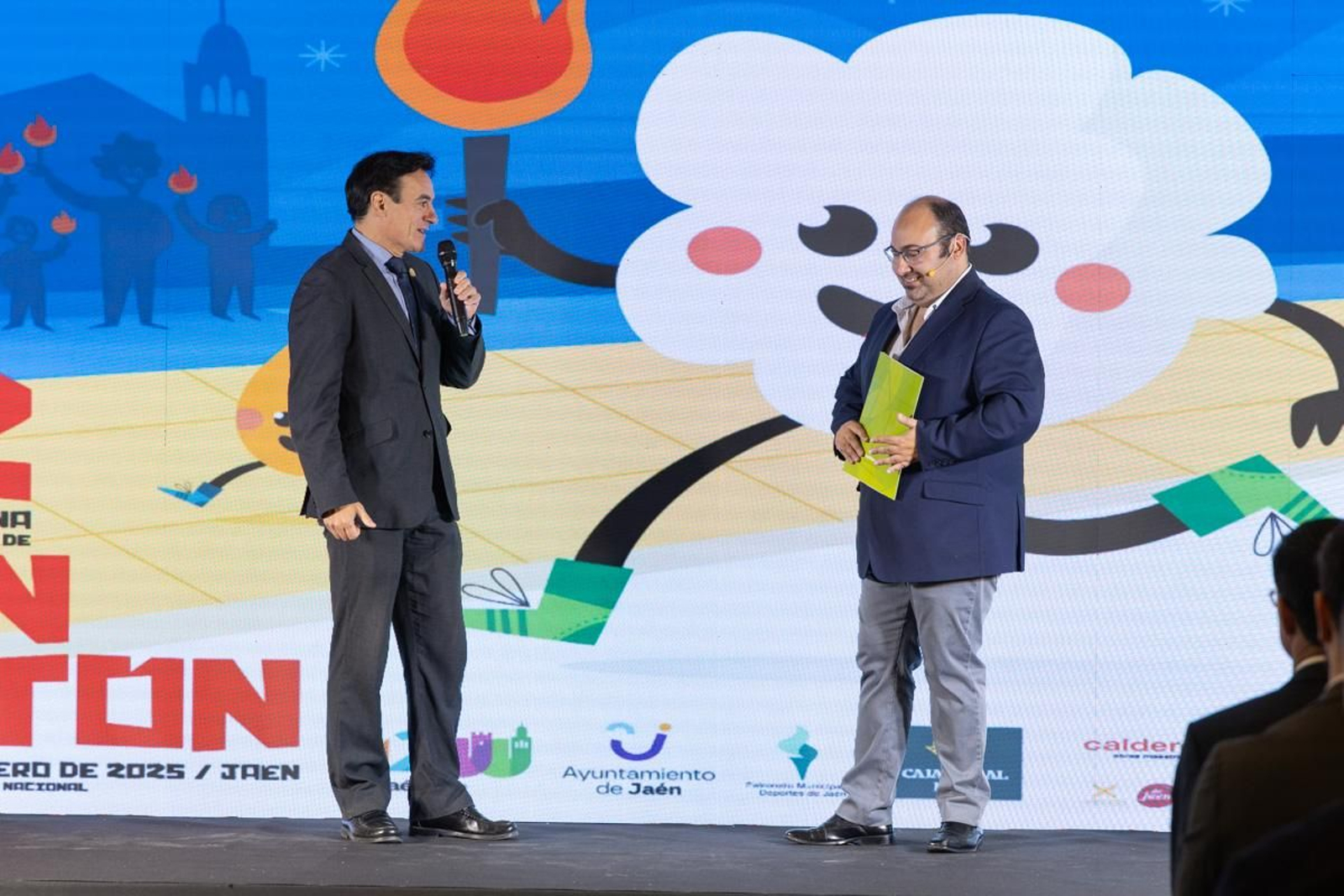 La presentación de la XLII Carrera Urbana Internacional Noche de San Antón, en imágenes