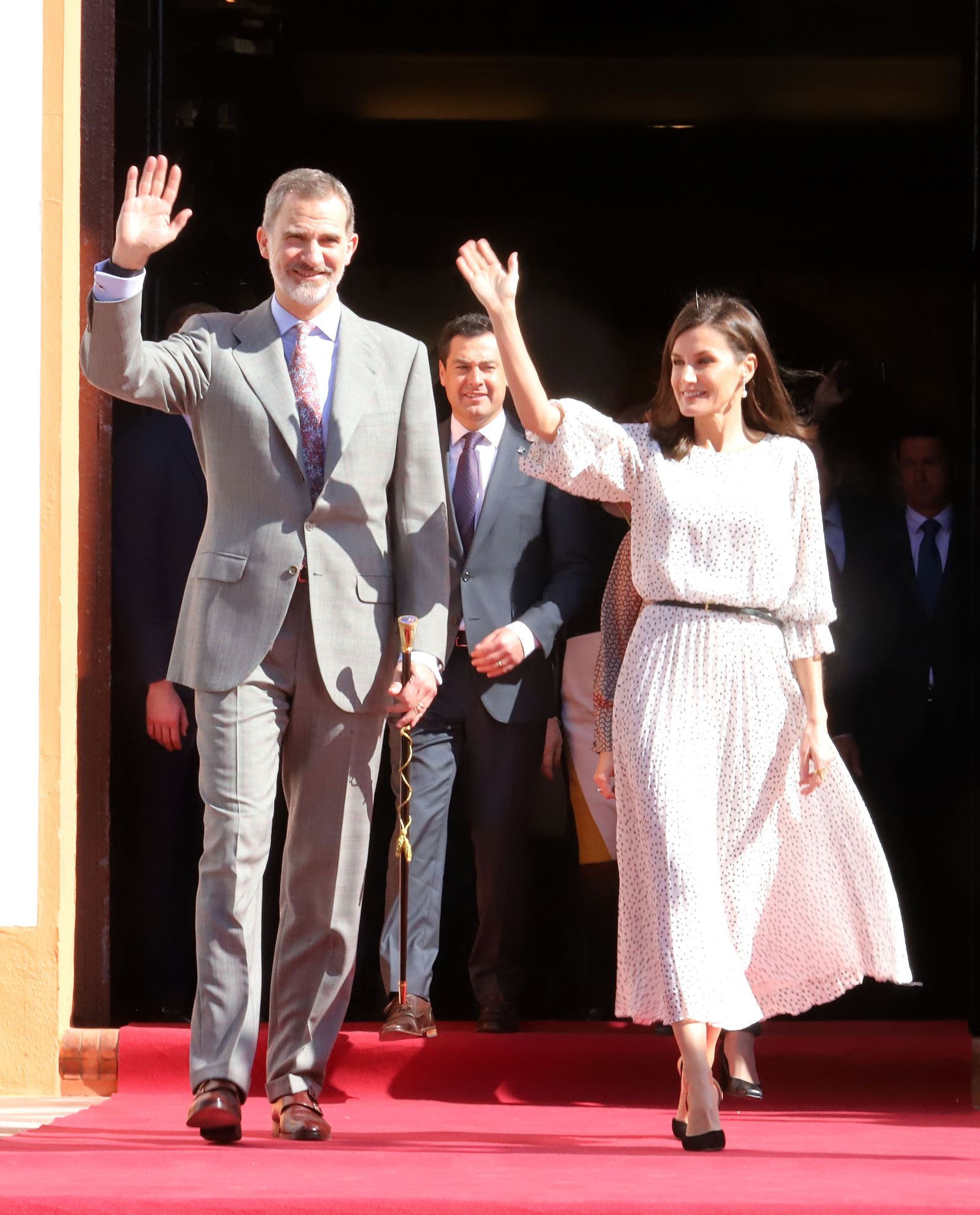 Imágenes de Don Felipe y Doña Letizia en su visita a la Virgen del Rocío