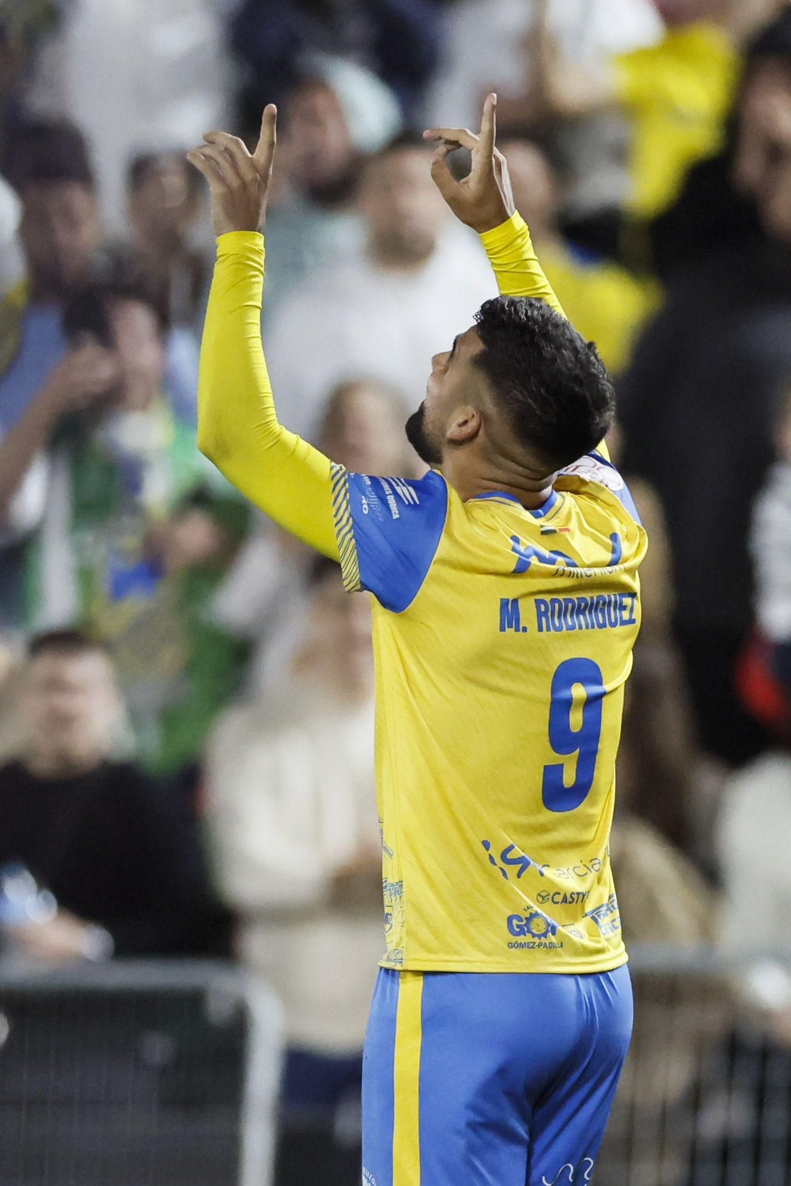 Las mejores fotos del paso del Betis por Palma del Río en la Copa del Rey