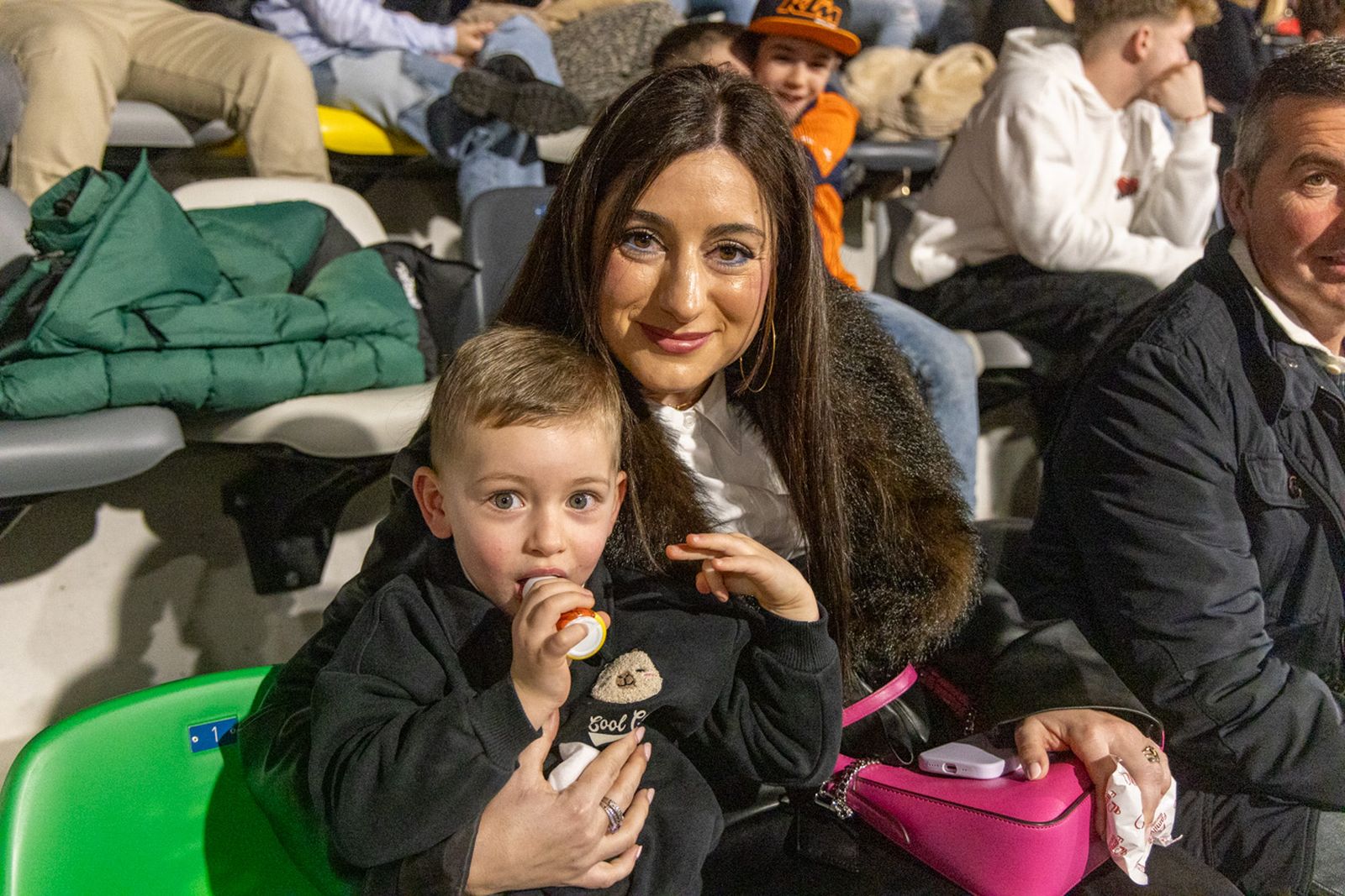 En imágenes: el Olivo Arena vibra con piruetas y motor en estado puro en el Soloflow Freestyle (2)