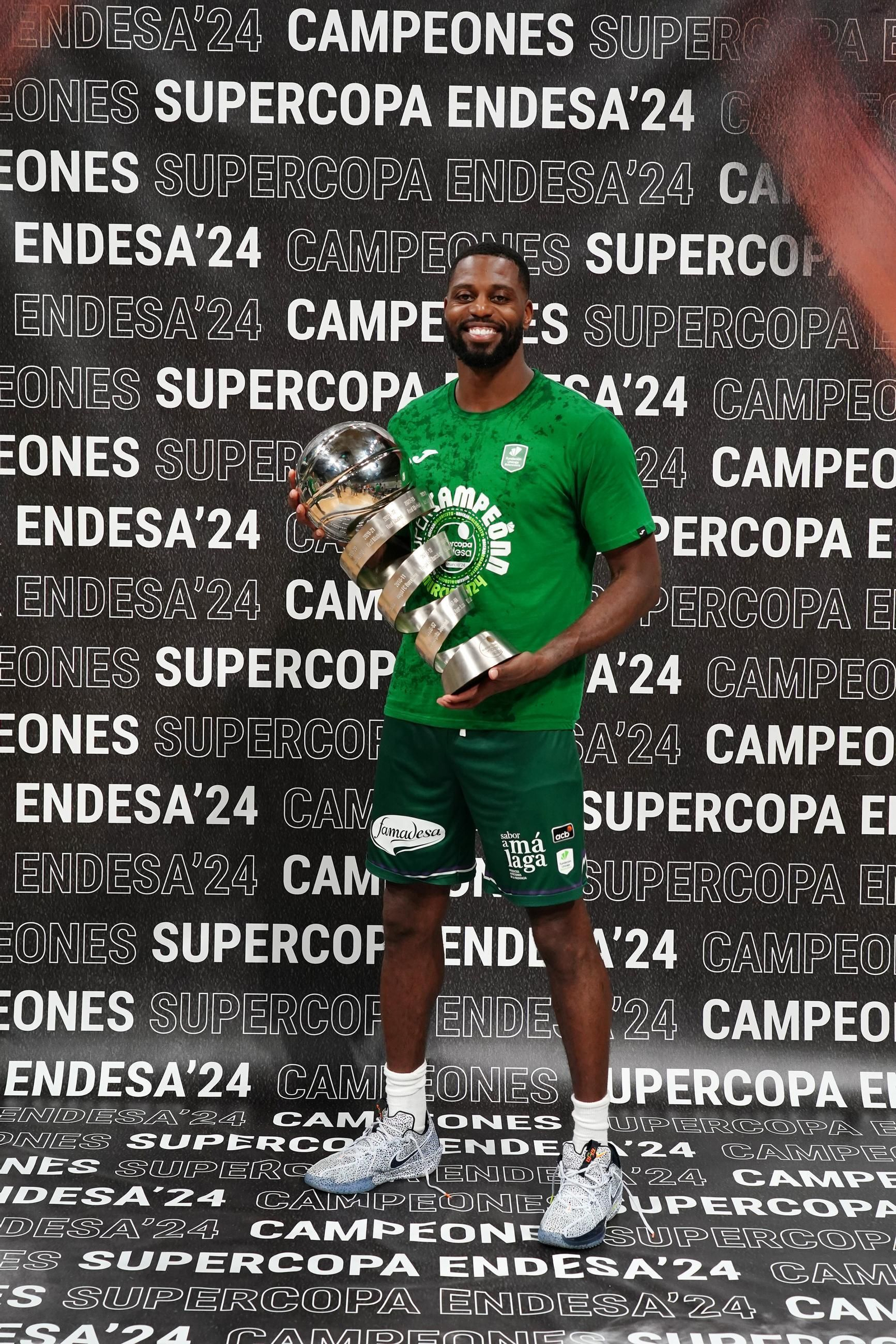 La sesión de fotos de los supercampeones de la ACB