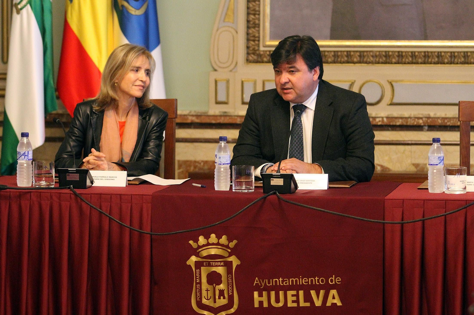 Imágenes de la reunión de la Mesa de Fosfoyesos