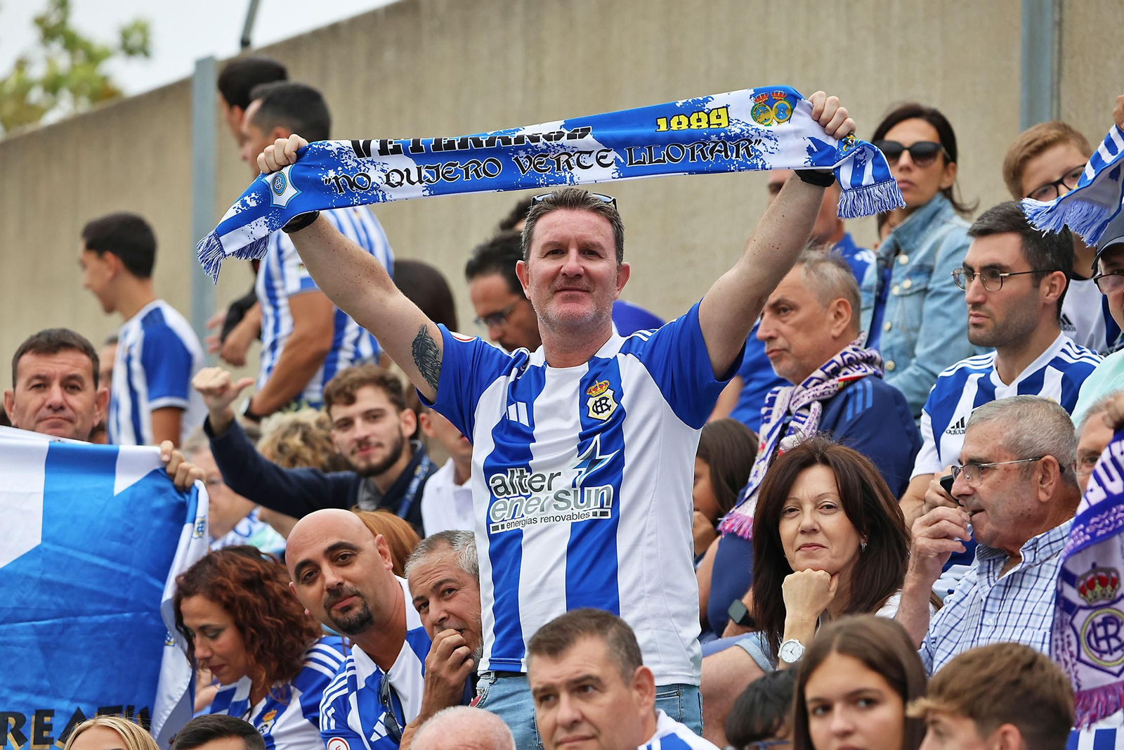 Búscate en las gradas del Betis Deportivo-Recreativo de Huelva