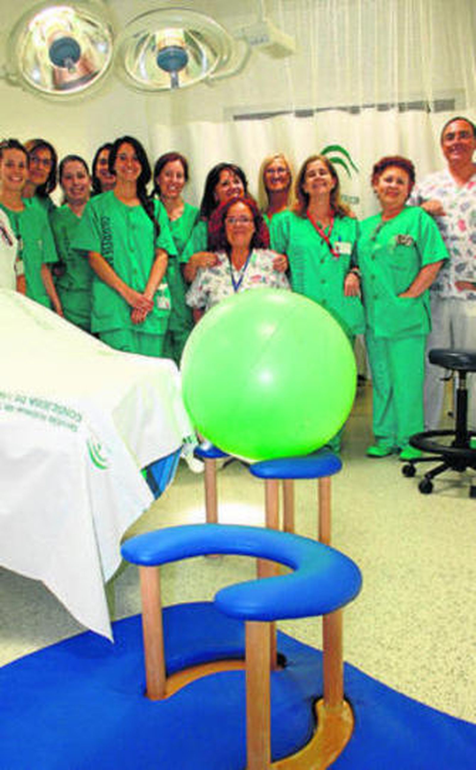 Parte del equipo del área de Maternidad del Clínico.