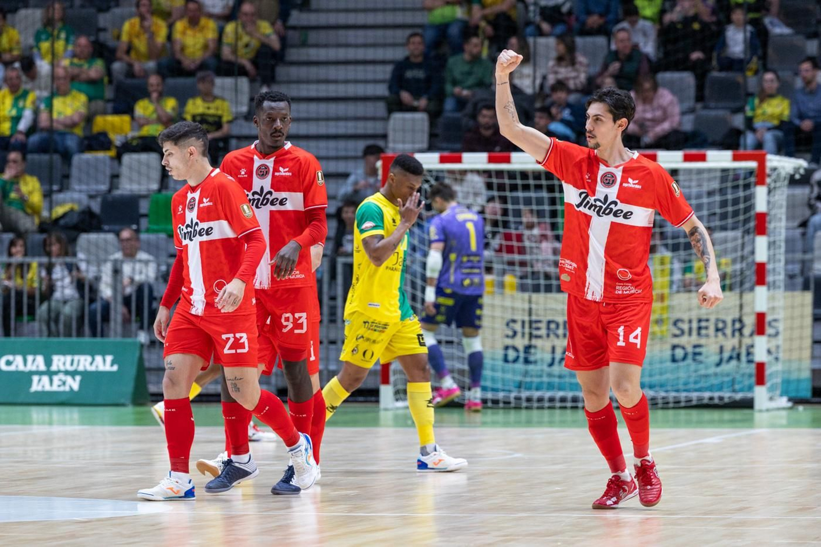 En imágenes: la afición y mejores jugadas del Jaén FS - Jimbee Cartagena