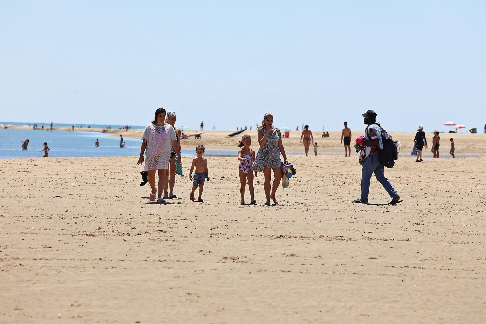 Las imágenes del domingo de playa en Huelva