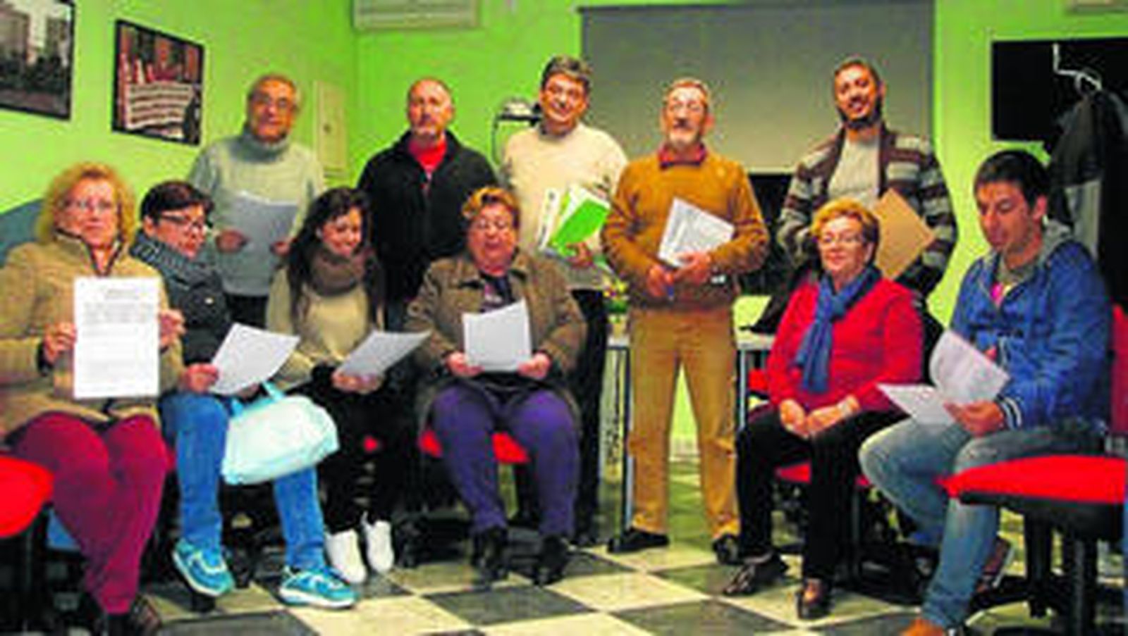 Impulsores de la federación 'La Plazoleta de Jerez 2.0', durante una de sus primeras reuniones.