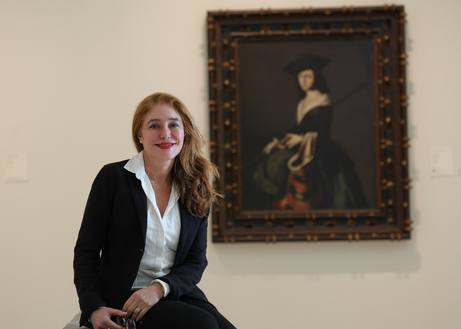 Lourdes Moreno, en una de las salas de la colección permanente del Museo Carmen Thyssen Málaga.