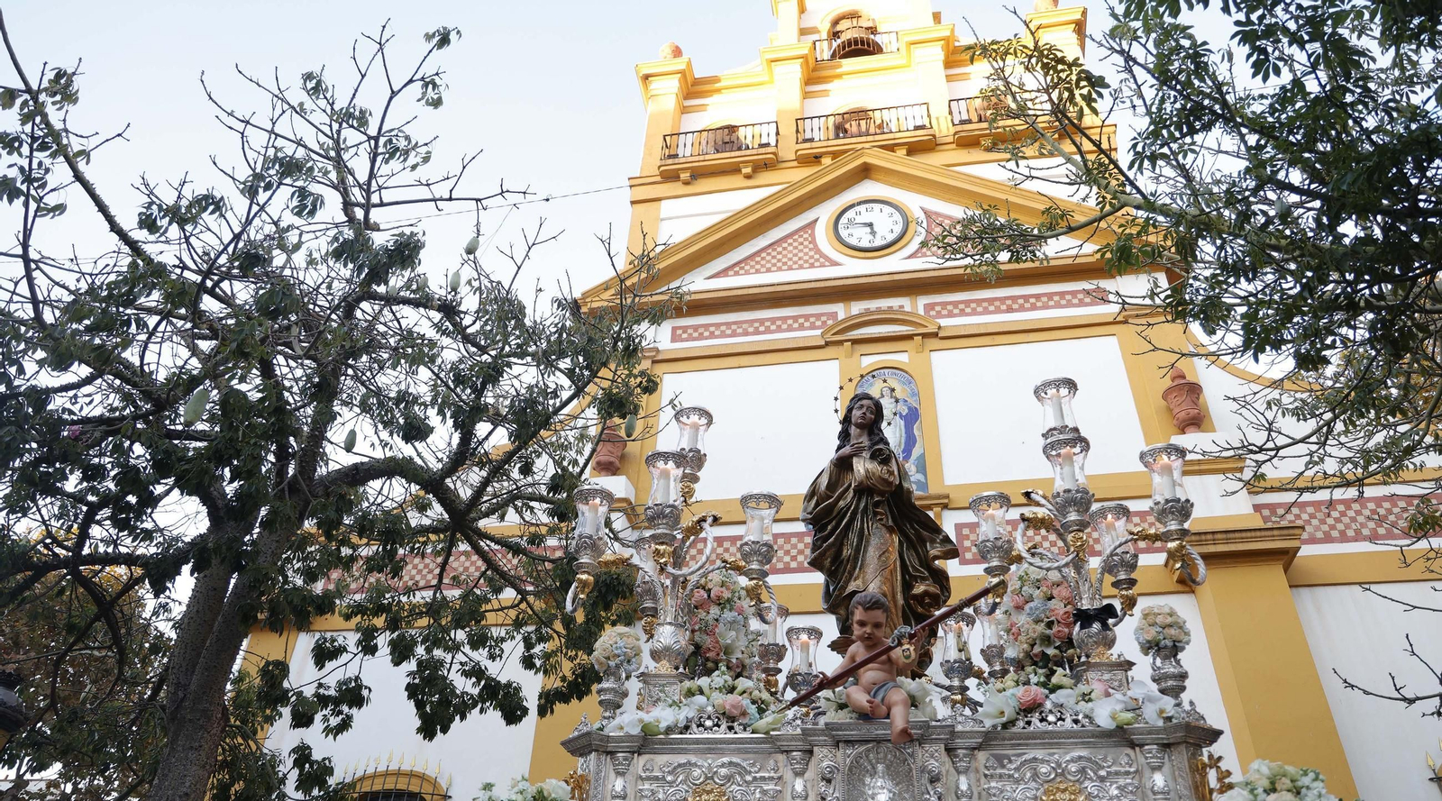Las fotografías de la procesión de la Inmaculada Concepción en La Línea Las fotografías de la procesión de la Inmaculada Concepción en La Línea