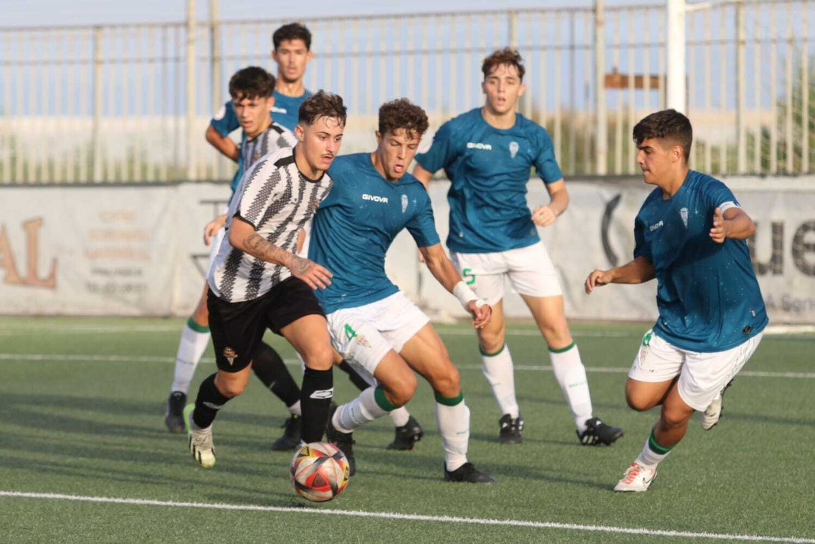 El conjunto almeriense estuvo más cerca que nunca de los puntos