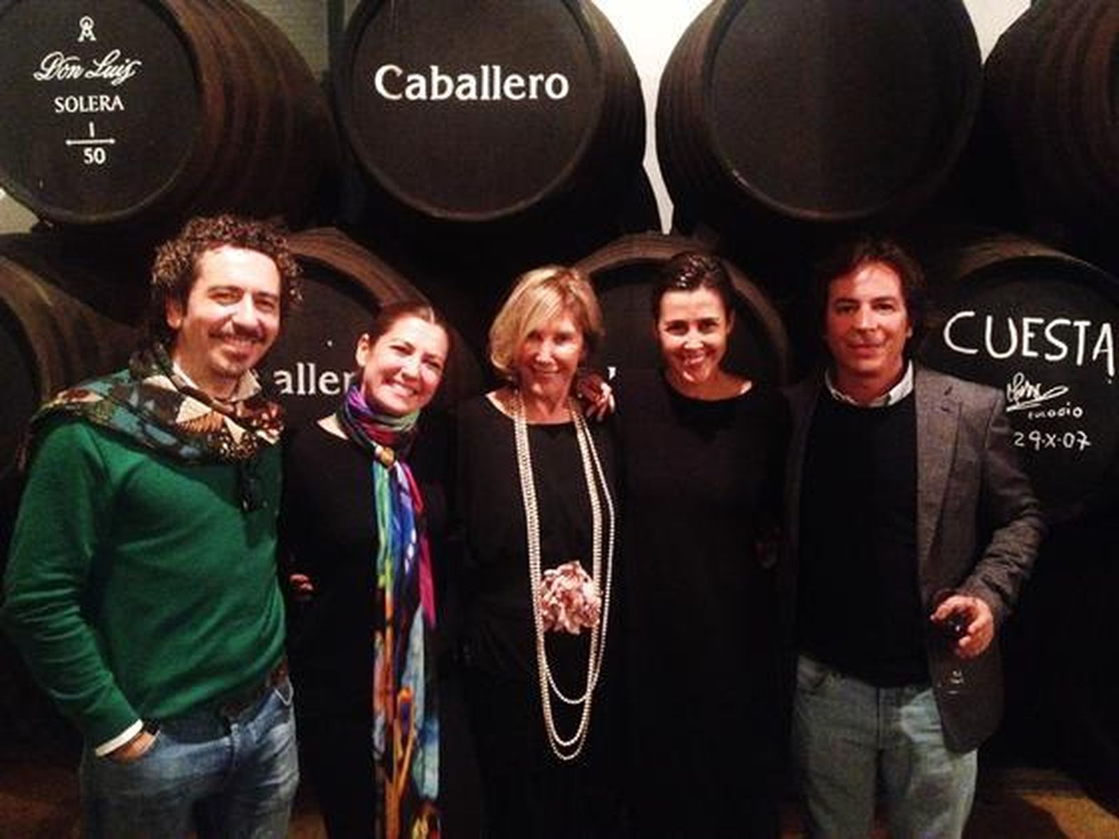José Serrano, Sara Baras, la profesora Concha Baras, Triqui Baras y José Aguilera, en el Castillo de San Marcos, durante la zambomba  benéfica, del grupo de mujeres y niñas de Concha Baras.  Foto: Ignacio Casas de Ciria