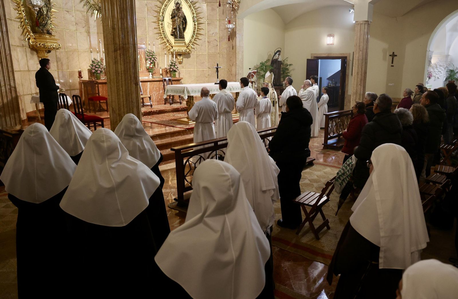 Inicio año jubilar de las Hermanas de la Cruz