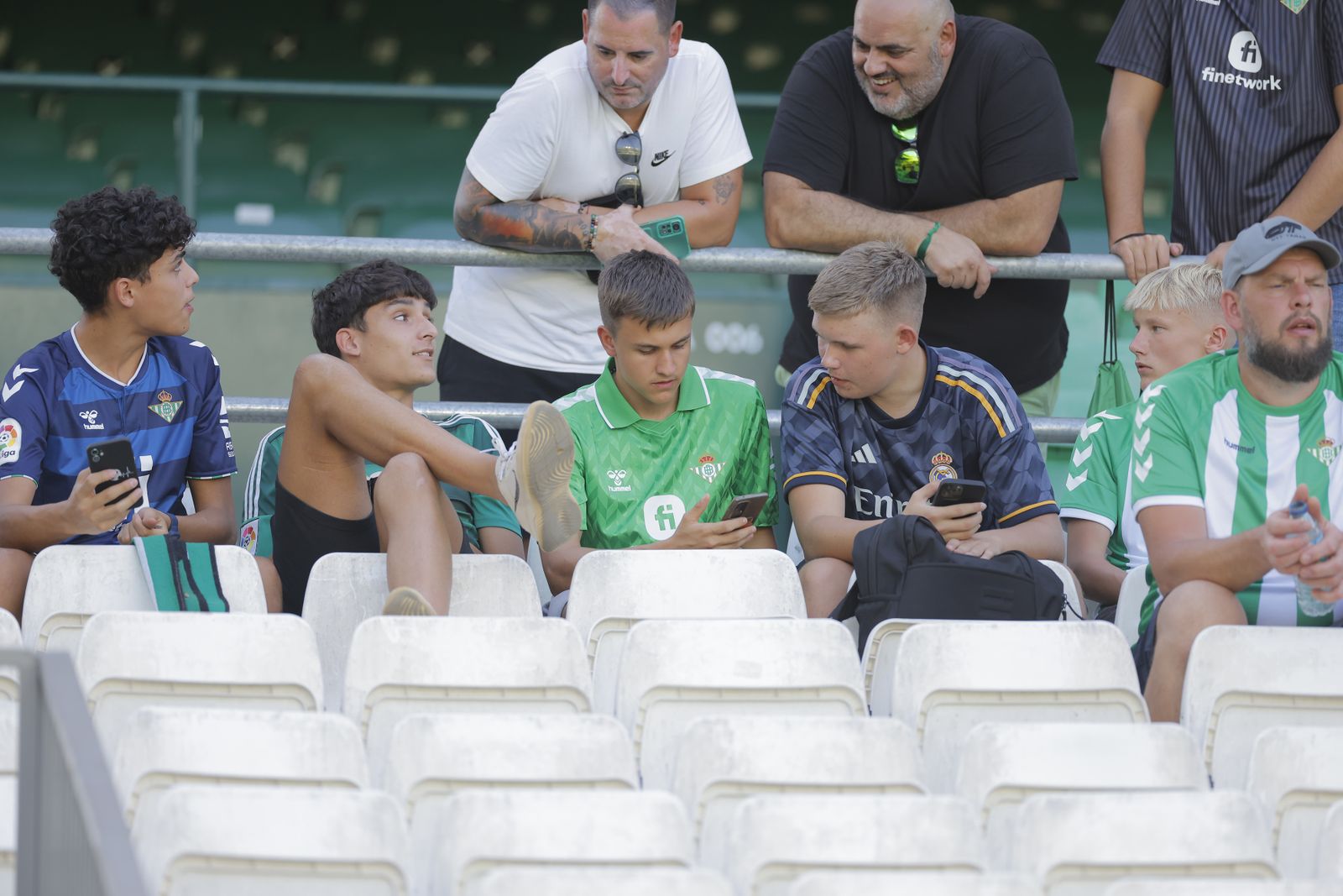 Búscate en la fotos del Betis-Sparta