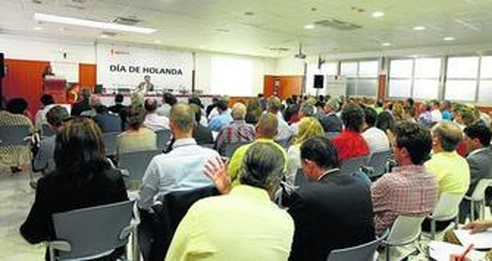 El director general de Alveis Shipping Ibérica anunció el proyecto de ruta marítima con Southampton en la Cámara de Comercio a mediados de septiembre.