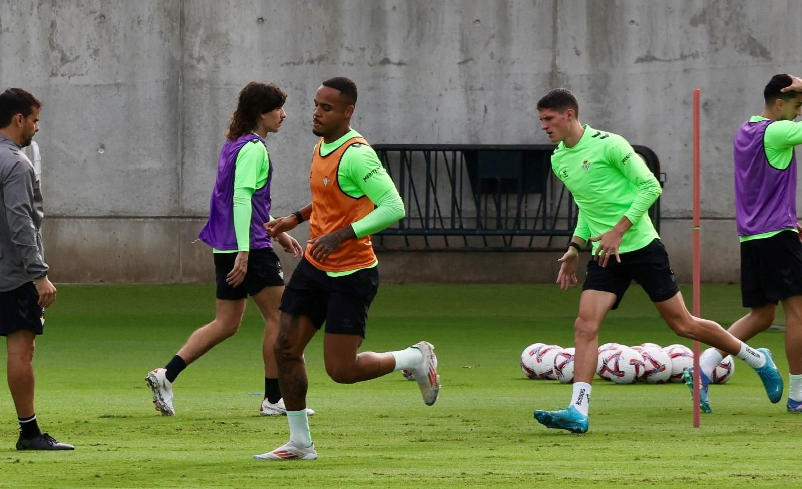 Natan entrena con normalidad por segundo día consecutivo junto al resto de sus compañeros