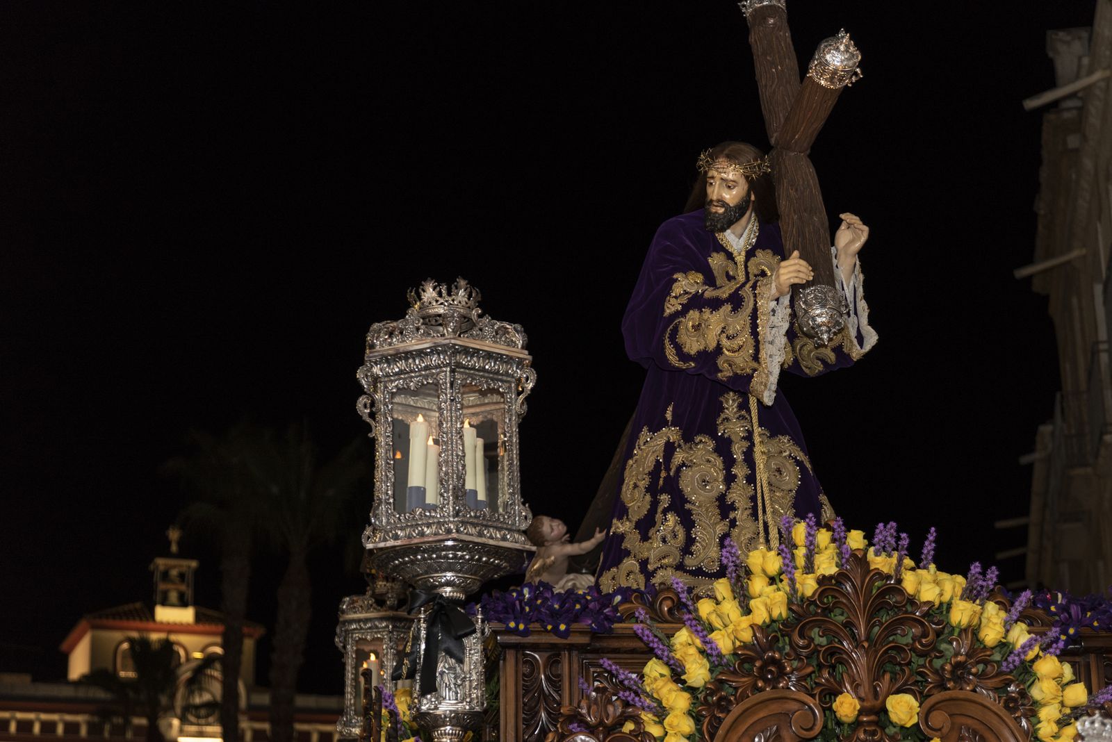 Imágenes de la procesión del Jueves Santo en Cuevas