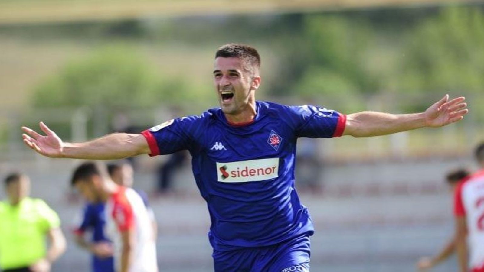 Celebración del gol del Amorebieta.