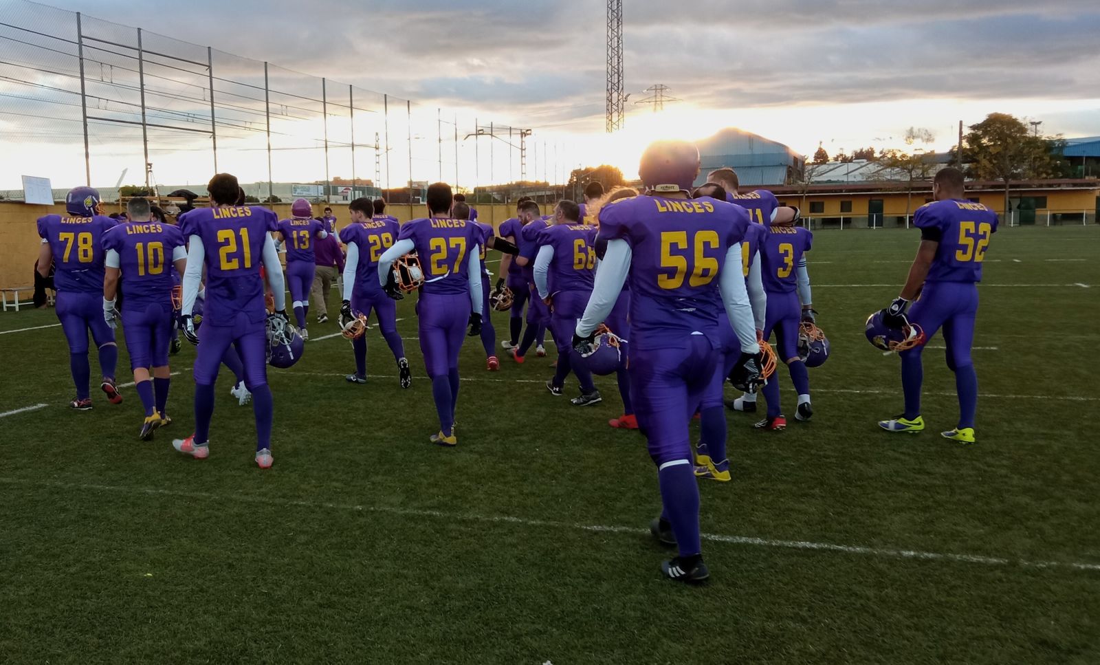 Los jugadores de Sevilla Linces, en el Campo de Rugby San Jerónimo.