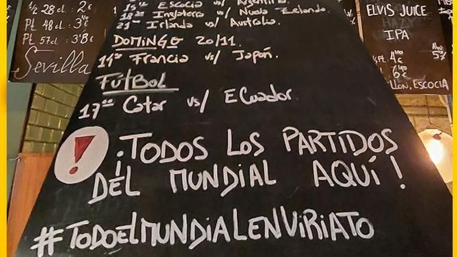Pizarra del bar Viriato Guevara & Lynch anunciando que se puede ver el Mundial en su local