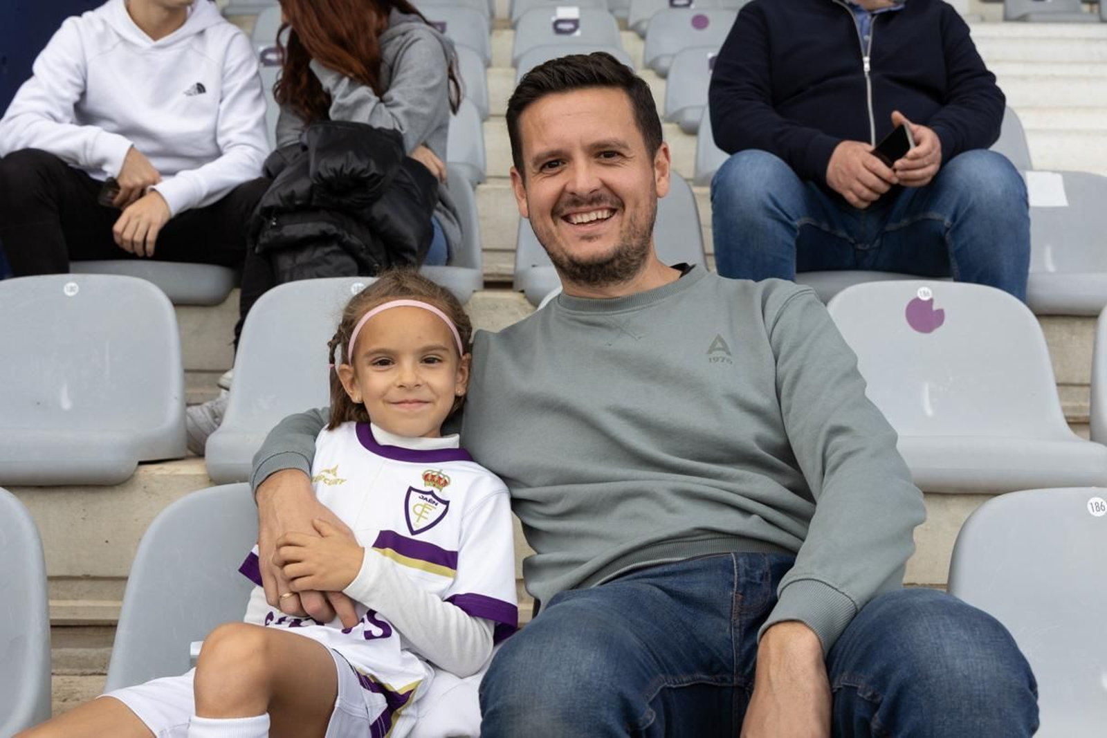 Los detalles del derbi Real Jaén- Atlético Porcuna, en imágenes