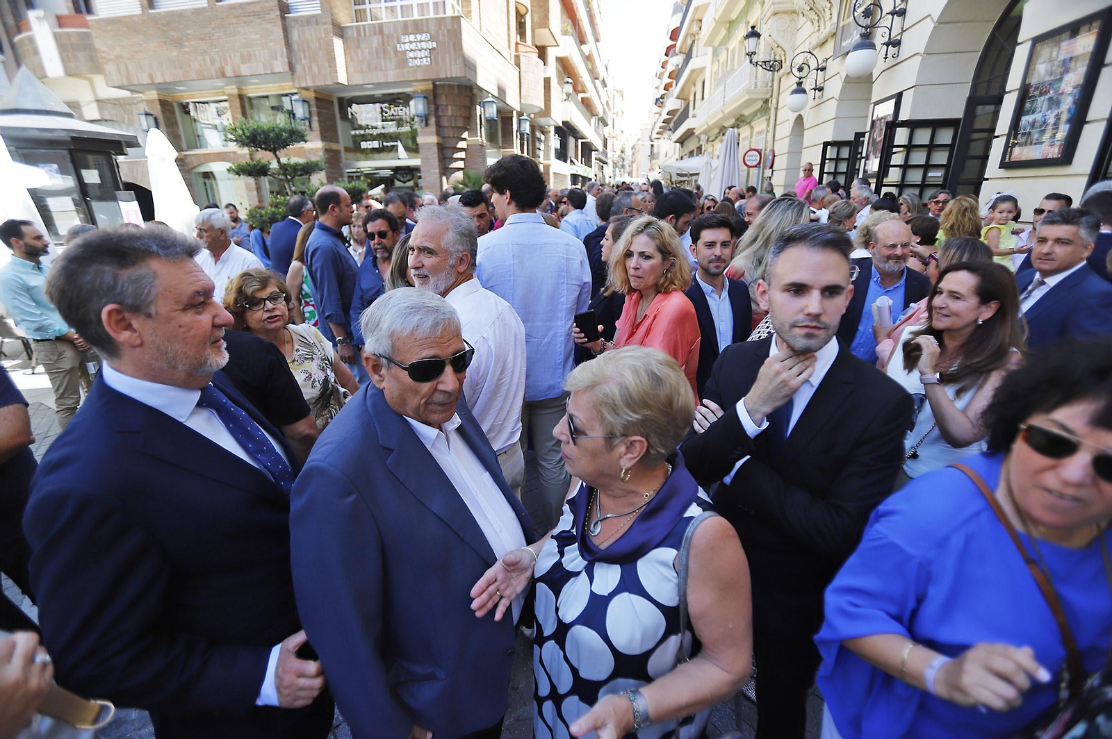 Imágenes de la toma de posesión de Pilar Miranda como alcaldesa de Huelva