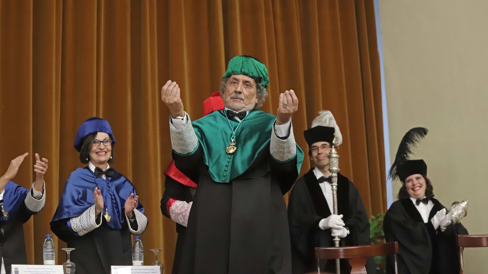 Investidura de Pepe Chamizo como Doctor Honoris Causa en imágenes