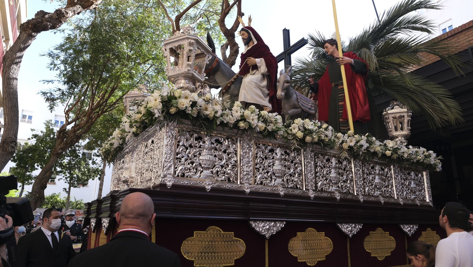 Fotogalería de la procesión de La Borriquita en Almería. Semana Santa 2022.