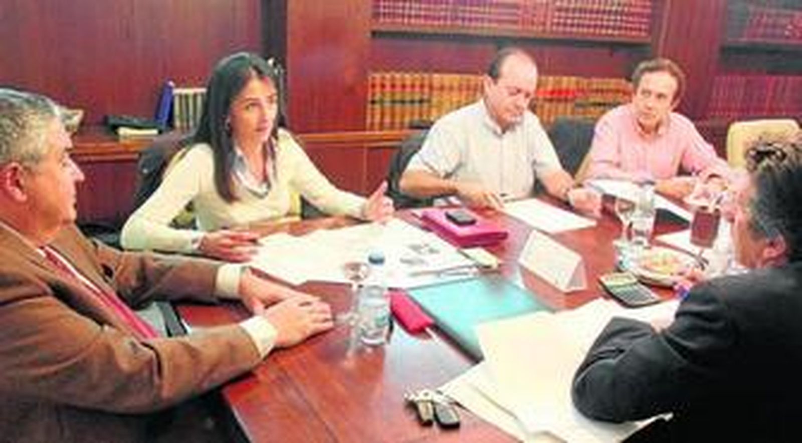 La sede del Colegio de Abogados fue el lugar escogido para celebrar esta segunda comisión de seguimiento de la Oficina de Intermediación.